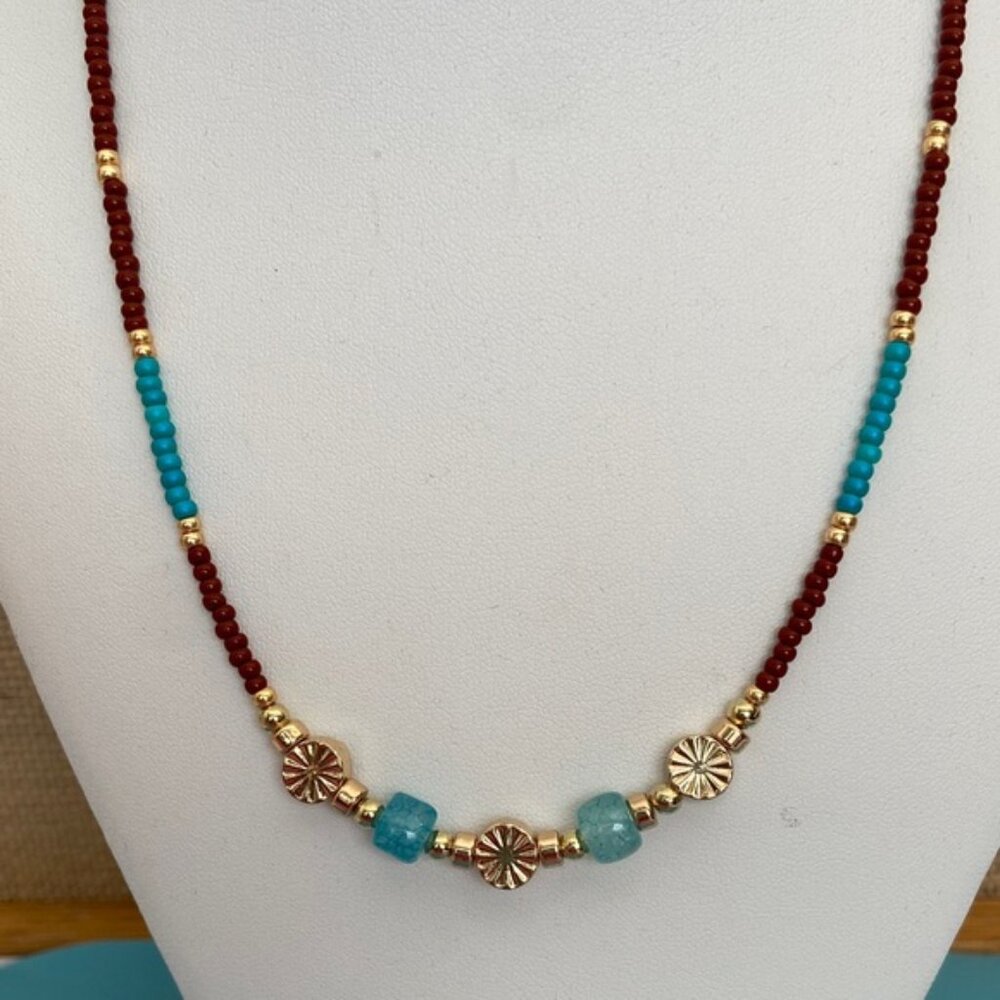 Elegant Beaded Necklace with Gold Accents